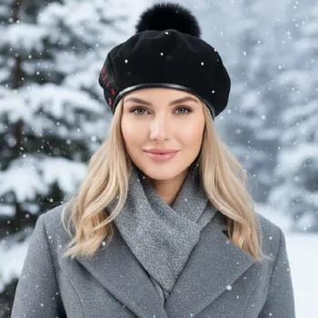 Čepice Willi - Hats Heaven Dámský zimní černý baret ozdobený -Serenik Velikost: Unisize (S-XL)