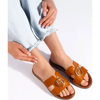 Dámské žabky Praktické dámské hnědé nazouváky na klínku 39