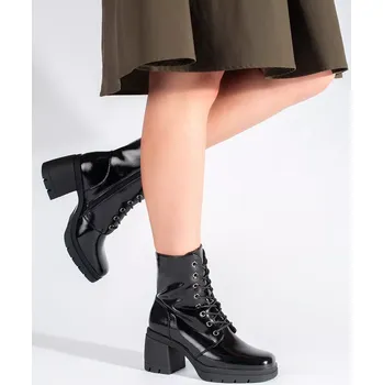 Dámská zimní obuv Moderní dámské kotníčkové boty černé na plochém podpatku 41