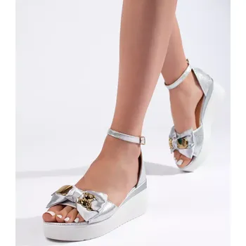 Dámské sandále Módní stříbrné dámské sandály na klínku 40