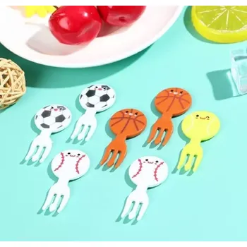 Party nádobí Napichovátka - SPORTOVNÍ MÍČE - 8 ks (Značka: JETTING)