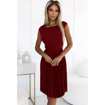Dámské šaty 311-15 LILA Plisované šaty s krátkými rukávy a páskem - Bordeaux XS