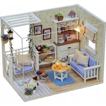 Doplněk pro panenku Dřevěný domeček pro panenky retro model DIY 3013 LED 13 cm