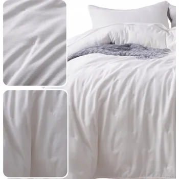 Přehoz na lůžko Přehoz Spod Igły i Nitki z mikrovlákna 240 cm x 220 cm béžový