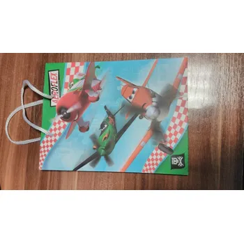 Papírová dárková taška Disney 24 x 17,7 x 10,2 cm