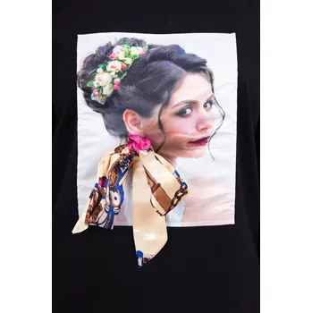 Dámská halenka Halenka s grafickou a barevnou 3D mašlí černá UNI