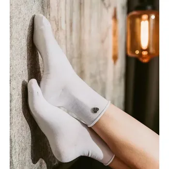 Dámská móda Dámské ponožky se srdíčkem - 38-40 / bílá