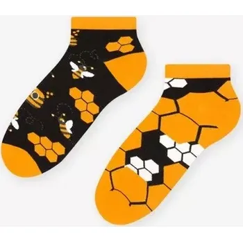 Dámské ponožky Dámské nestejné ponožky Bee Low - 35-37 / černá