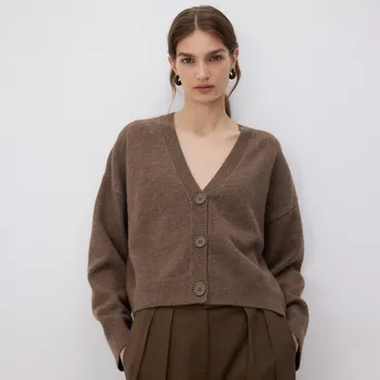 Dámský svetr Reserved - Zapínací kardigan - kávová - 022GH-84M - 022GH-84M-S