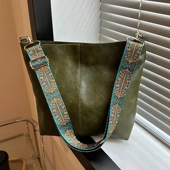 Kabelka Jednoduchá dámská crossbody kabelka s širokým popruhem Barva (Varianta): A3
