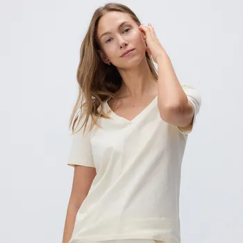 Dámské tričko Reserved - Tričko střihu regular s výstřihem do V - světle žlutá - ZS218-10X - ZS218-10X-L