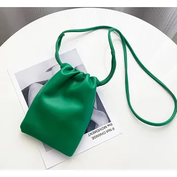 Dámská mini kabelka ve stylu vak s nastavitelným popruhem Barva (Varianta): Zelená