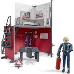 BRUDER 62702 bworld Hasičská stanice s figurkou