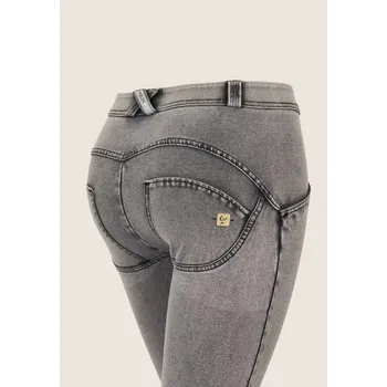 Freddy kalhoty WR.UP&nbsp;® v džínově šedivé, tmavý šev, normální pas, superskinny střih, 7/8 délka, denim žerzej Možnosti velikostí: M