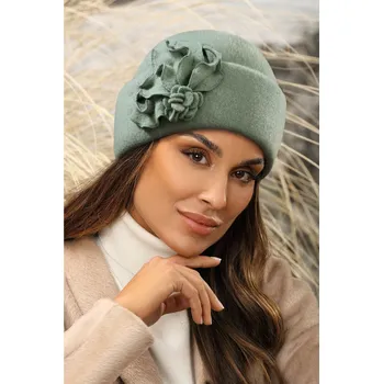 Čepice KRUMLOVANKA Zelená dámská zimní čepice s dvojitým lemem W-0648/306