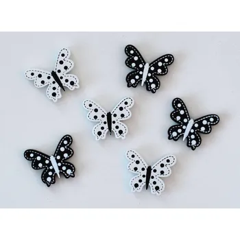 Dřevěná dekorace - Černobílý motýlek vzor A