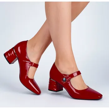Dámské sandále Dámské červené lakované lodičky Letizia v Mary Jane stylu s ozdobným podpatkem Velikost: 40