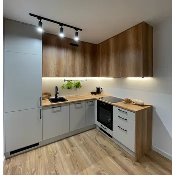 Kuchyňská linka Kuchyňská linka na míru ENGLAND III