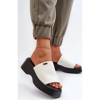 Dámské pantofle Dámské pantofle na platformě BIG STAR SHOES BIG STAR SHOES černá 2708369