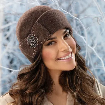 Čepice Krumlovanka W-0906/867 hnědá