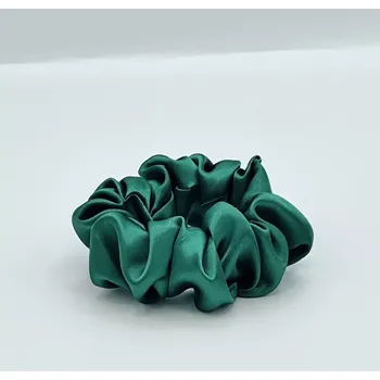 Saténová Scrunchie gumička zelená L