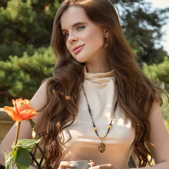 Náhrdelník Lampglas Náhrdelník Noir Luxe s 24karátovým zlatem v perlách Lampglas