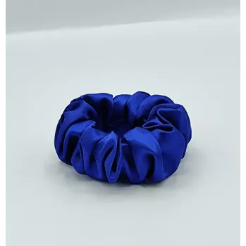 Saténová Scrunchie gumička modrá L