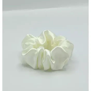Saténová Scrunchie gumička smetanová L