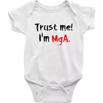 Trust me I´m MgA. / Věř mi jsem MgA. - Body kojenecké s krátkým rukávem - Krátký r. 3-6 měs ( Bílá )