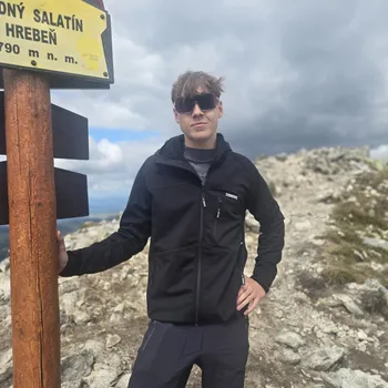 Pánská casual bunda Černá pánská třívrstvá bunda Velikost: L