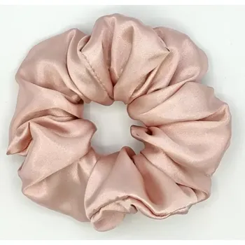Saténová Scrunchie gumička pudrová L - klasik