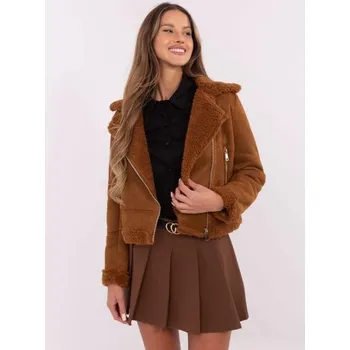 Světle hnědé krátké sako s lemováním z ovčí kůže