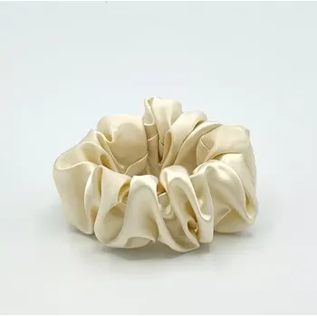 Saténová Scrunchie gumička champagne L
