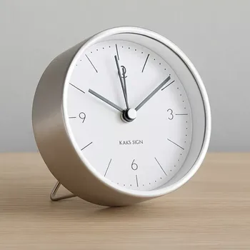 Budík Designový budík KA5670WH Karlsson 10cm