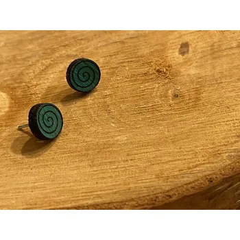 Náušnice Dřevěné náušnice SPIRÁLA – zelené