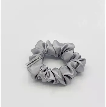 Saténová Scrunchie gumička silver S