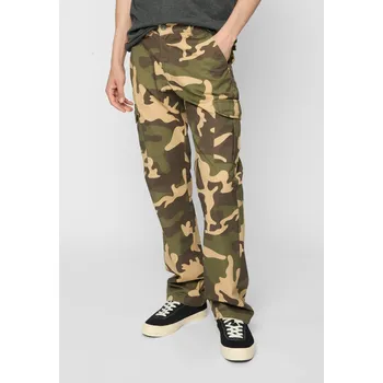Pánské kalhoty Pánské kalhoty Straight Leg Camo Cargo lesní/maskáčové Urban Classics hnědá 2866285