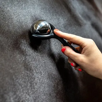 Masážní přístroj Příslušenství pro péči o koně QHP Masážní Přístroj Massage Roller