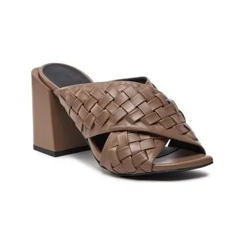 Dámské pantofle Nazouváky Furla YH75GRL X30000 1257S Šedá 37