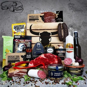 Dárkový potravinový koš Bedna s páčidlem originální dárek pro muže ke 40, 50, 60, 70 anebo 80 narozeninám | Bedna pro masožravce jako dárkový koš pro muže