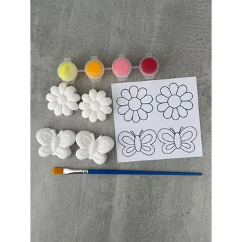 omalovánky Motýlci a kytičky k malování