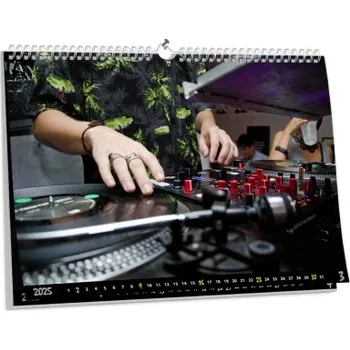 Fotokalendář Nástěnný kalendář s vlastní fotografií NKN-44-A4 nástěnný foto-kalendář 2026 NKN-44-A4 Nižší cena pro více kusů!