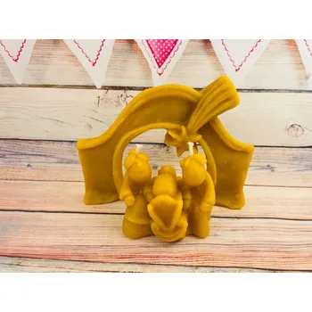 Svíčka Svíčka ze včelího vosku Ježíšek s bránou Bez balení khaki