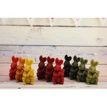 Svíčka Svíčka ze včelího vosku zajíc mrkev Bez balení vínové