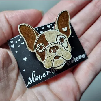 Brož Brož dřevěná malovaná - buldoček