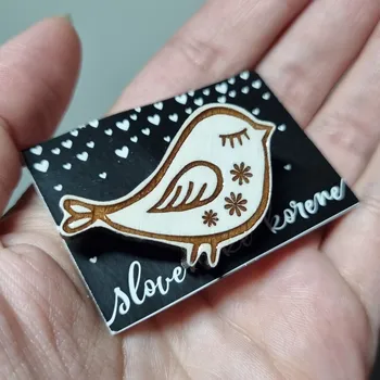 Brož Brož dřevěná malovaná - ptáče