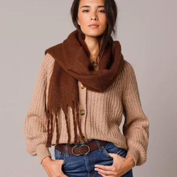 Šála Hřejivá šála s třásněmi čokoládová