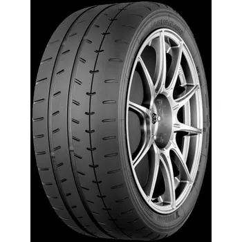 Osobní pneu YOKOHAMA ADVAN A052 215/45 R17 91W