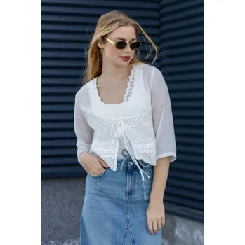 Dámská halenka Hailys dámské bolérko Lena s krajkou bílé Velikost: M