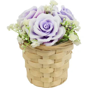 umělá květina Mýdlová kytice bílých růží s fialovým nádechem - kytice v proutěném koši PR187a